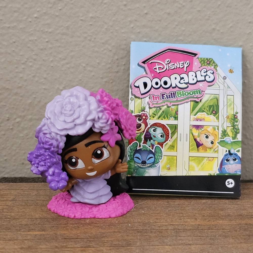 Isabella From Encanto - Series 15 Disney‎ Doorables - In Full Bloom